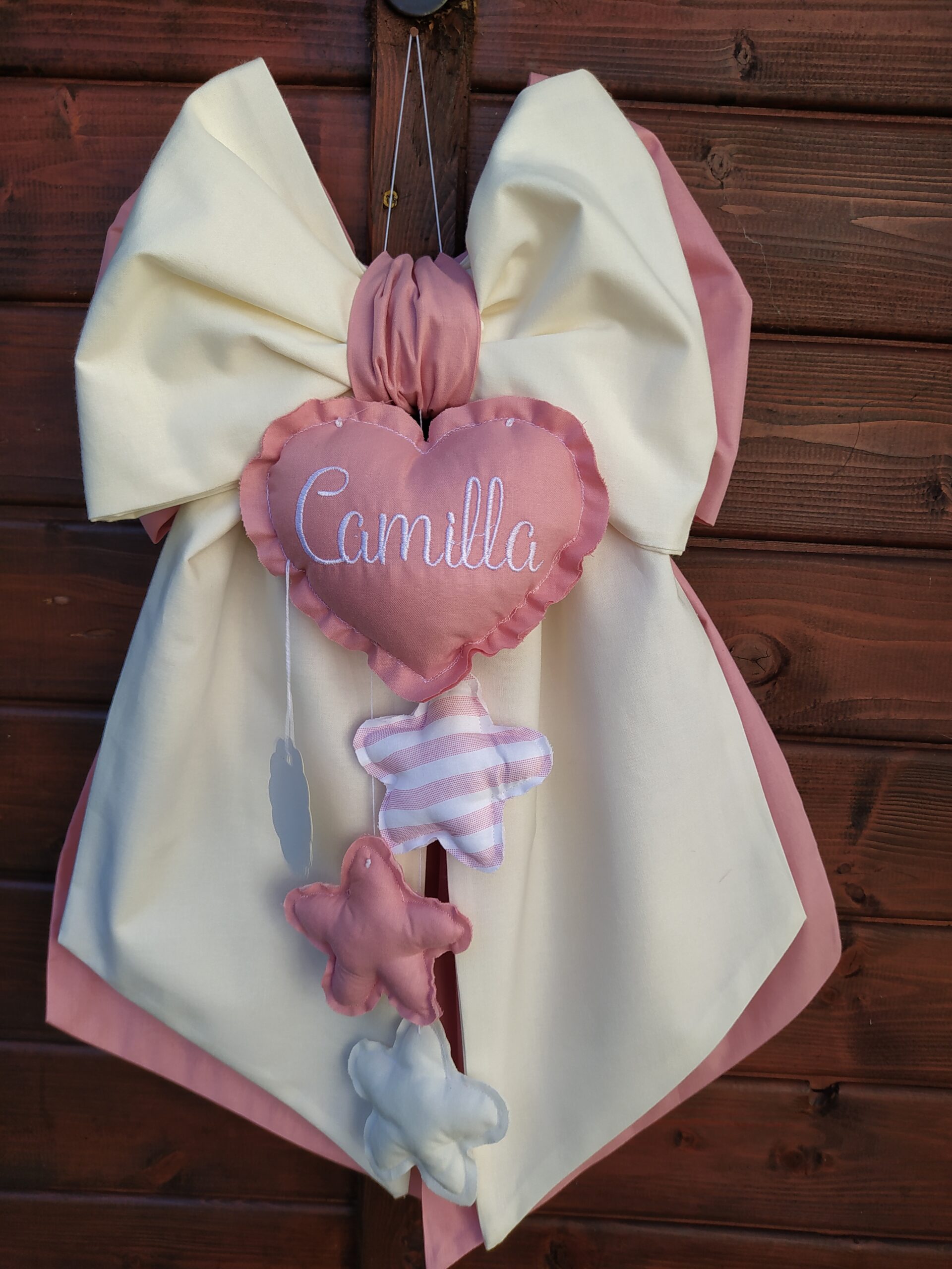 fiocco nascita personalizzato realizzato in tessuto rosa e panna - Fiocchi  nascita bomboniere